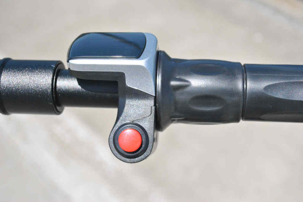 Glion Dolly twist-style throttle, handlebars and LCD display