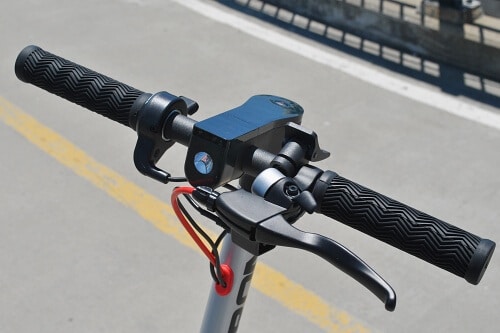 Swagtron handlebars and cockpit area with headlight and brake lever