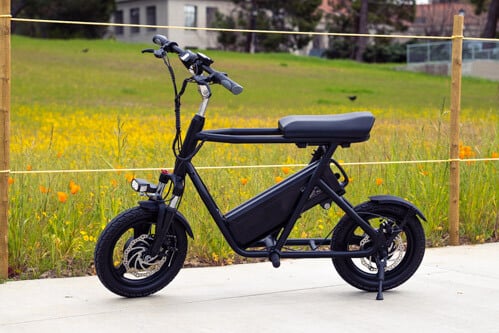 EMOVE Roadrunner electric scooter - full scooter
