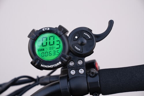Close up of EYE throttle with LCD display powered on